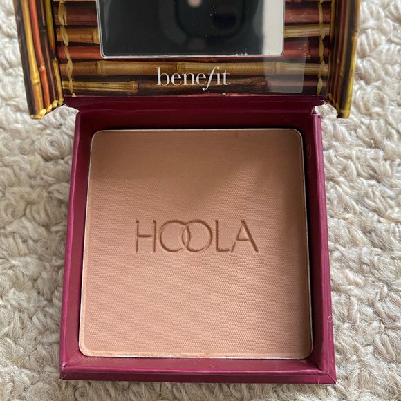 Benefit Hoola Bronzer - Picture 14 of 15